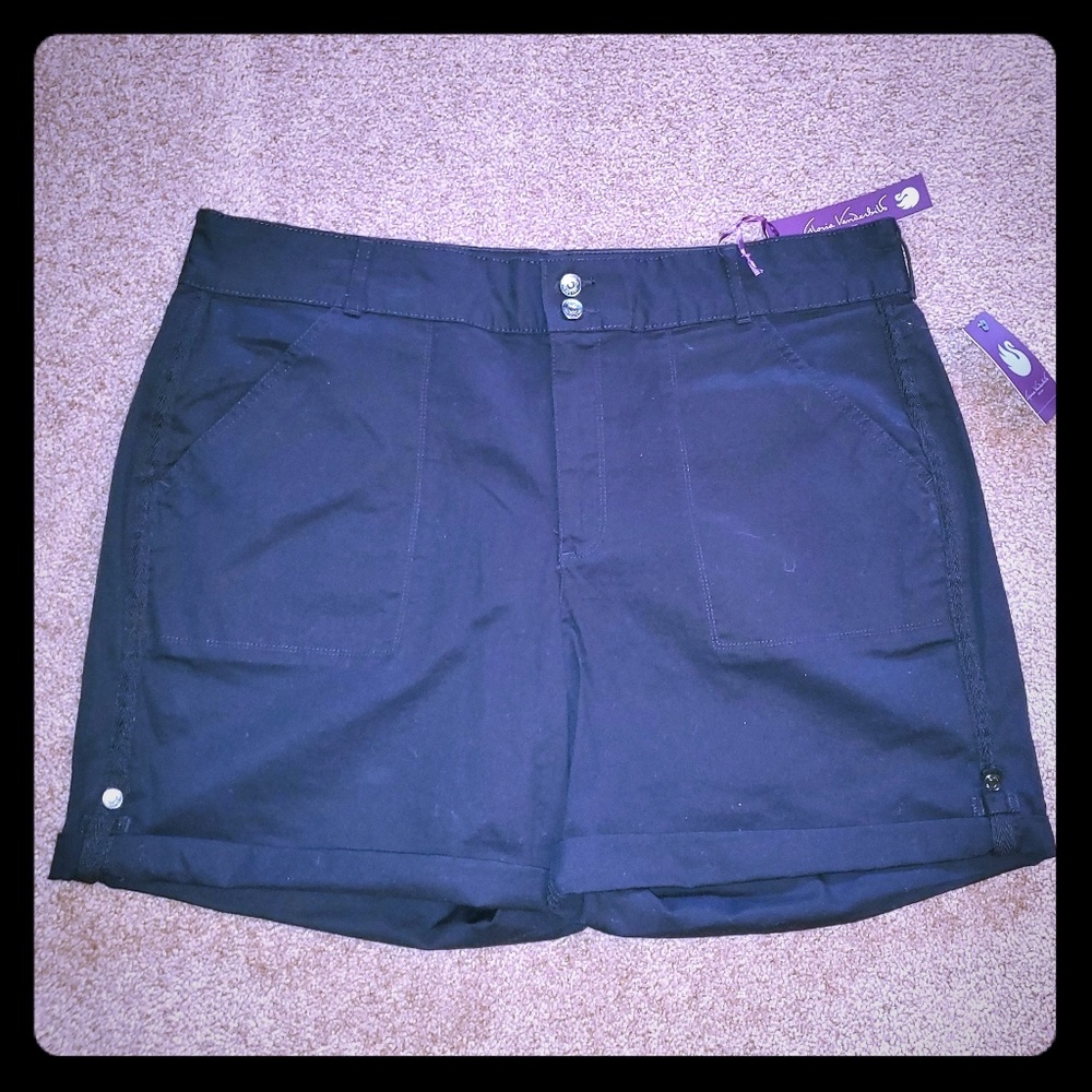 Gloria Vanderbilt shorts